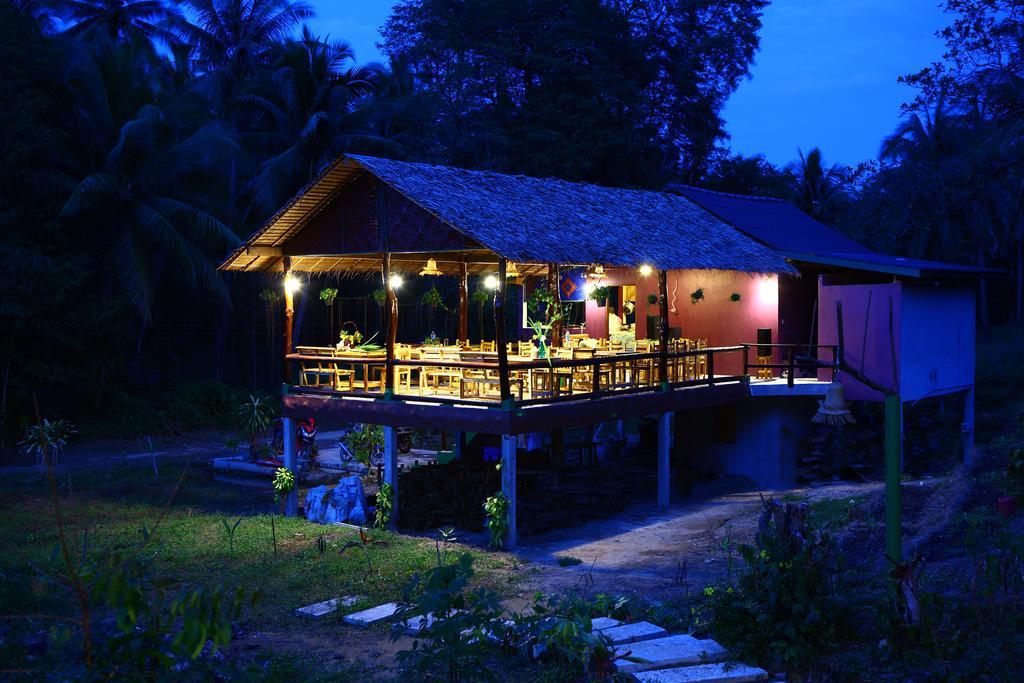 Phayam Garden View Hotell Koh Phayam Eksteriør bilde